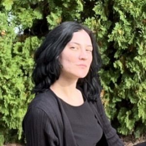 Meet your Posher, Crystal